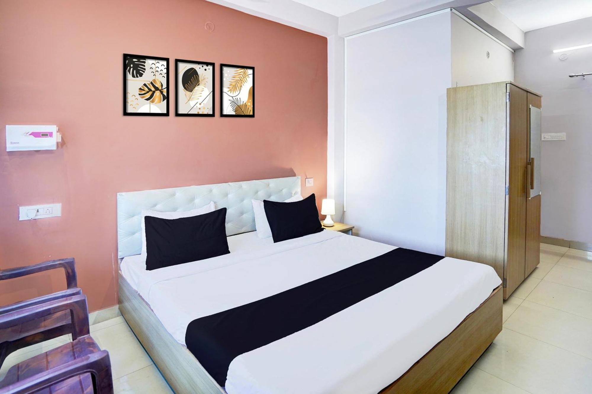 Super Hotel O Blw Kakarmatta Near Banaras Junction فاراناسي المظهر الخارجي الصورة