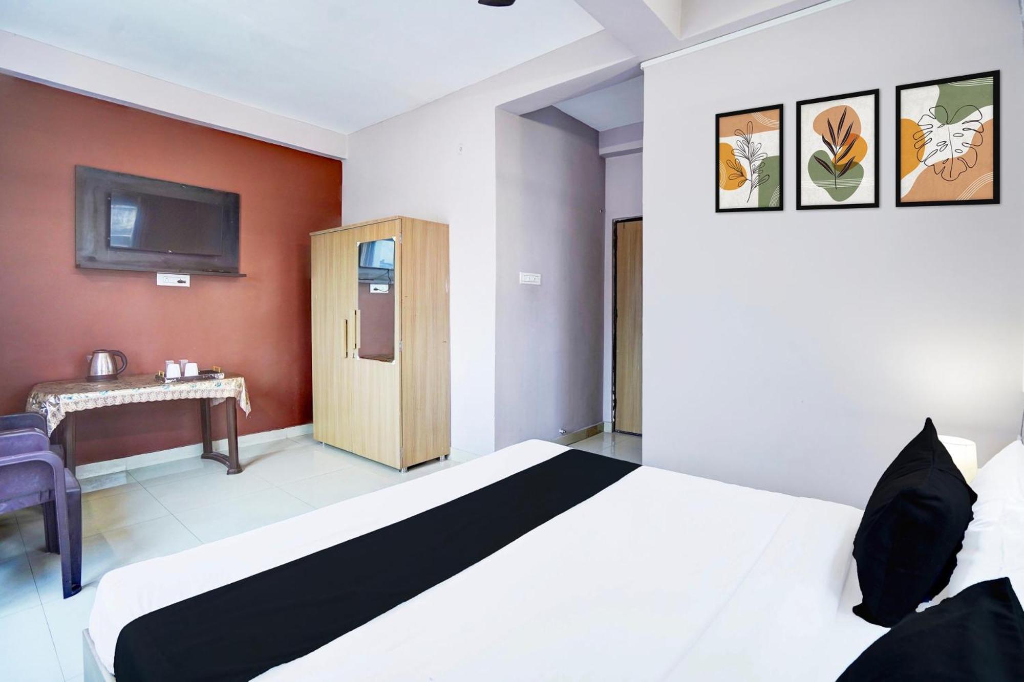Super Hotel O Blw Kakarmatta Near Banaras Junction فاراناسي المظهر الخارجي الصورة