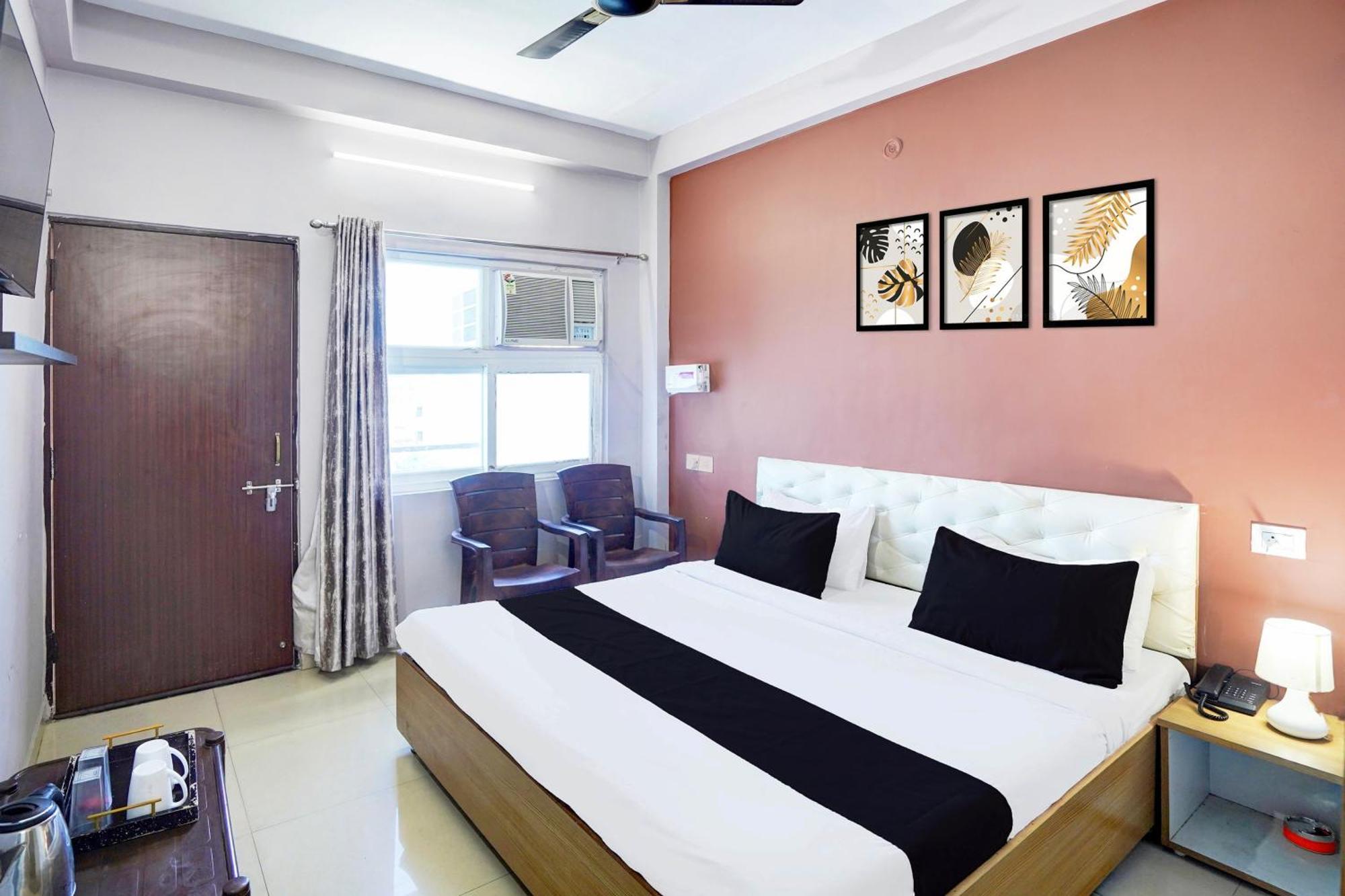 Super Hotel O Blw Kakarmatta Near Banaras Junction فاراناسي المظهر الخارجي الصورة