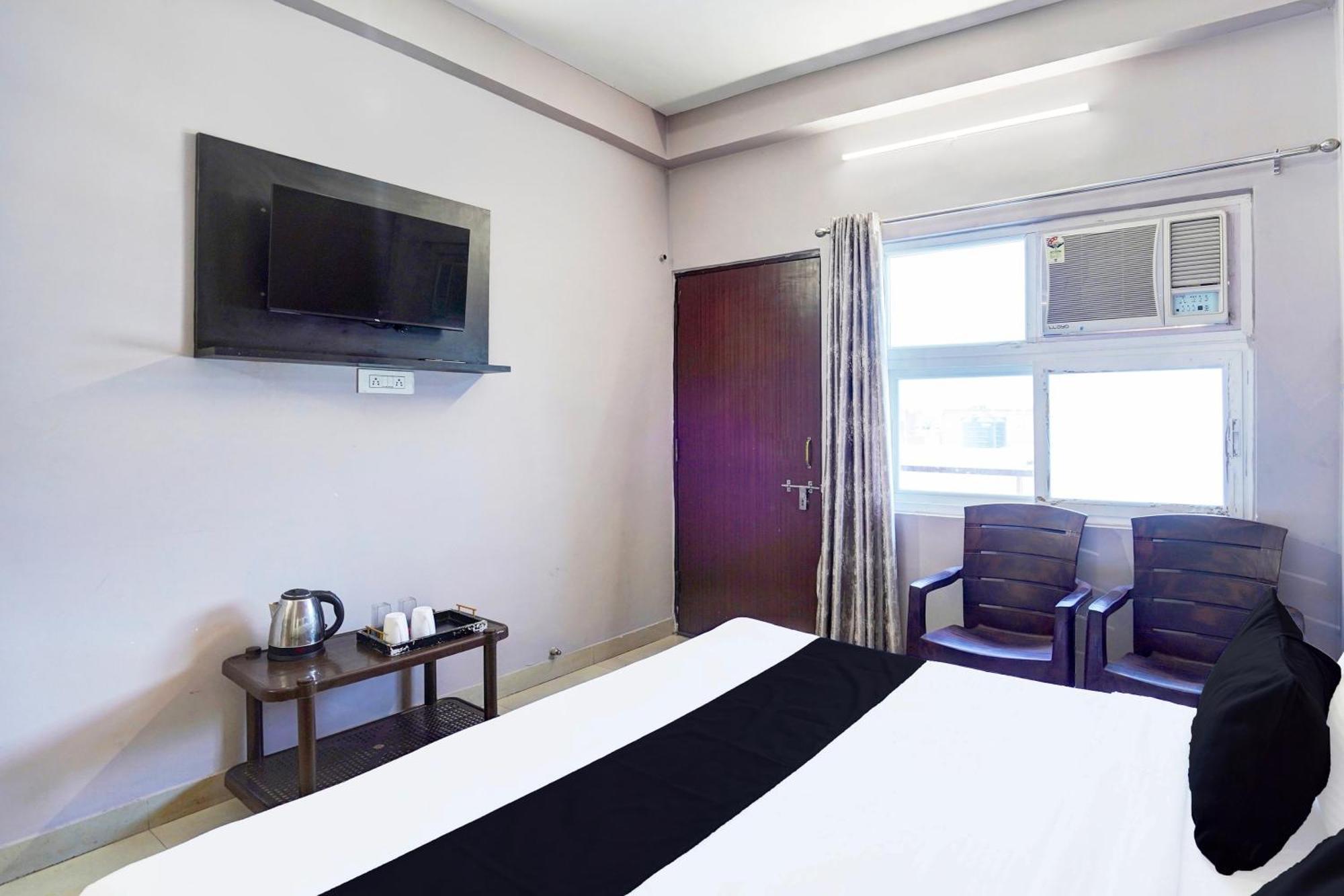 Super Hotel O Blw Kakarmatta Near Banaras Junction فاراناسي المظهر الخارجي الصورة